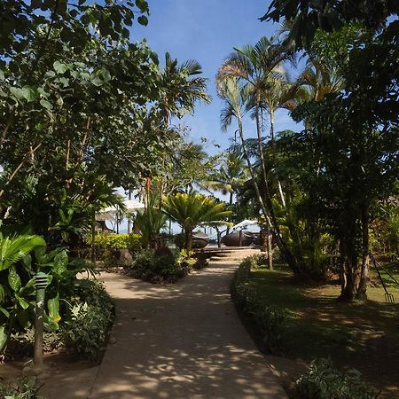 Uprising Beach Resort Pacific Harbour Bagian luar foto