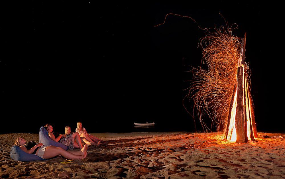 Uprising Beach Resort Pacific Harbour Bagian luar foto