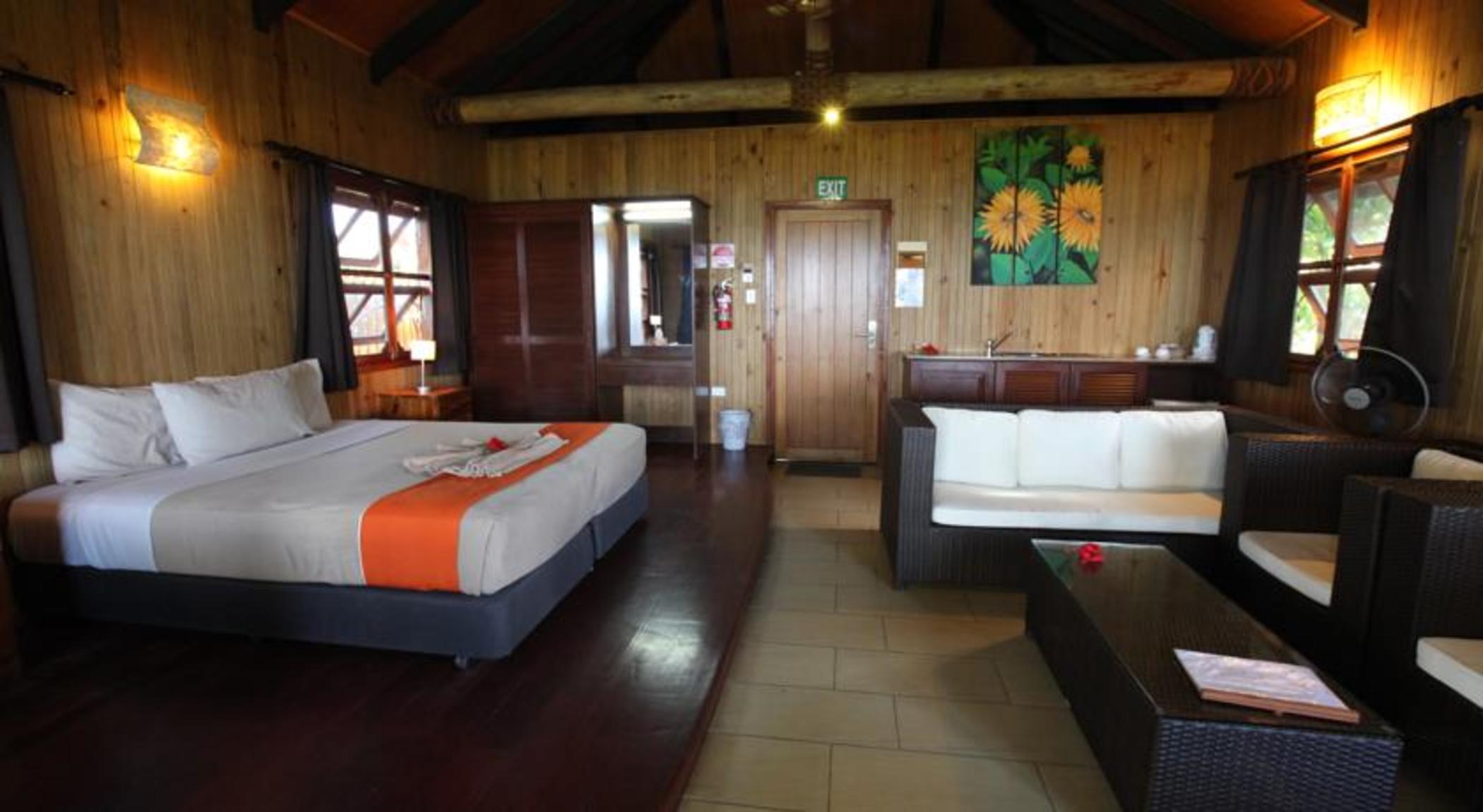 Uprising Beach Resort Pacific Harbour Bagian luar foto