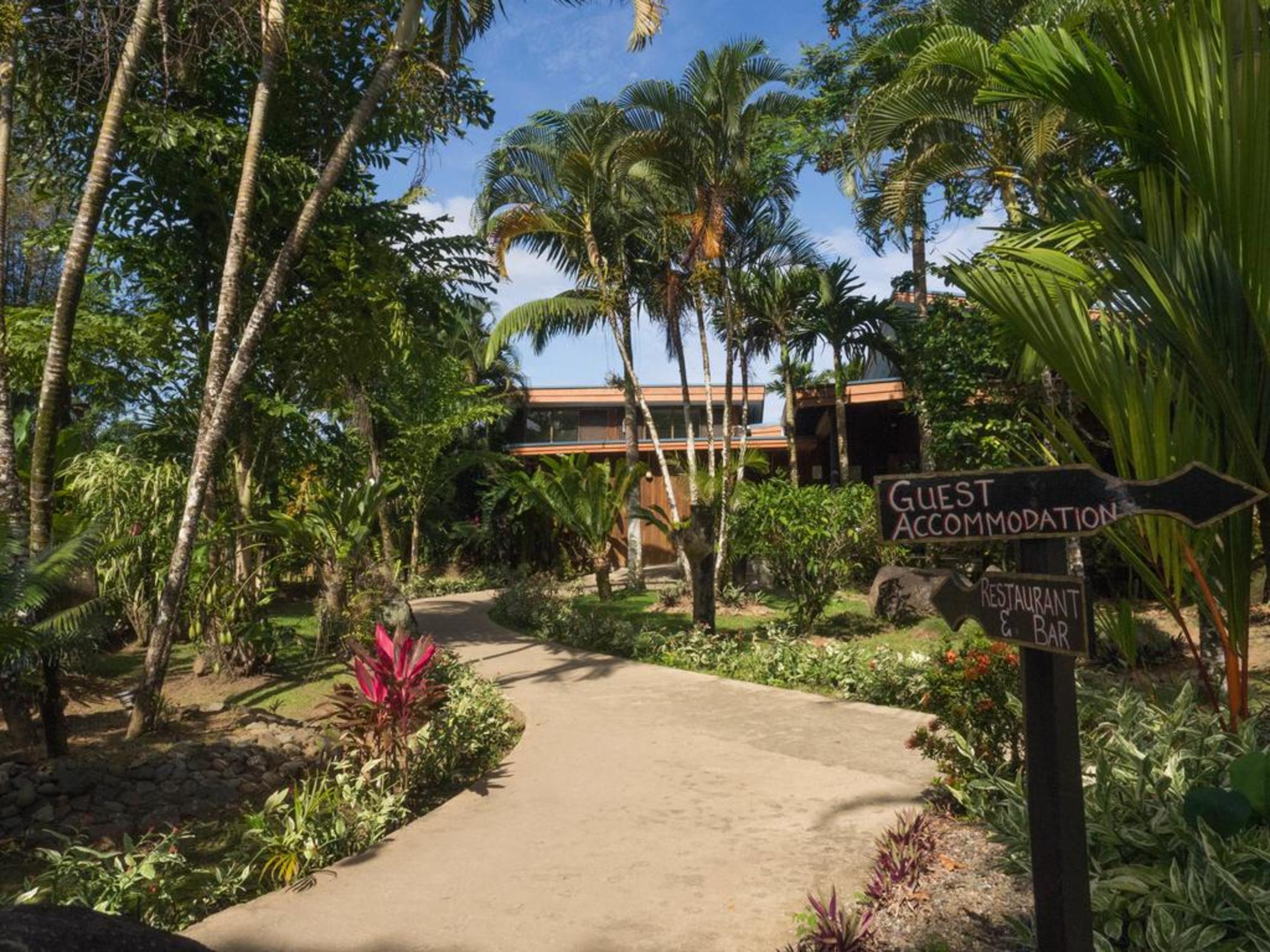 Uprising Beach Resort Pacific Harbour Bagian luar foto