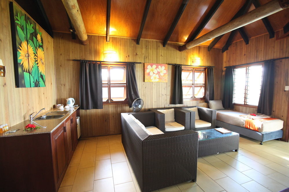 Uprising Beach Resort Pacific Harbour Bagian luar foto